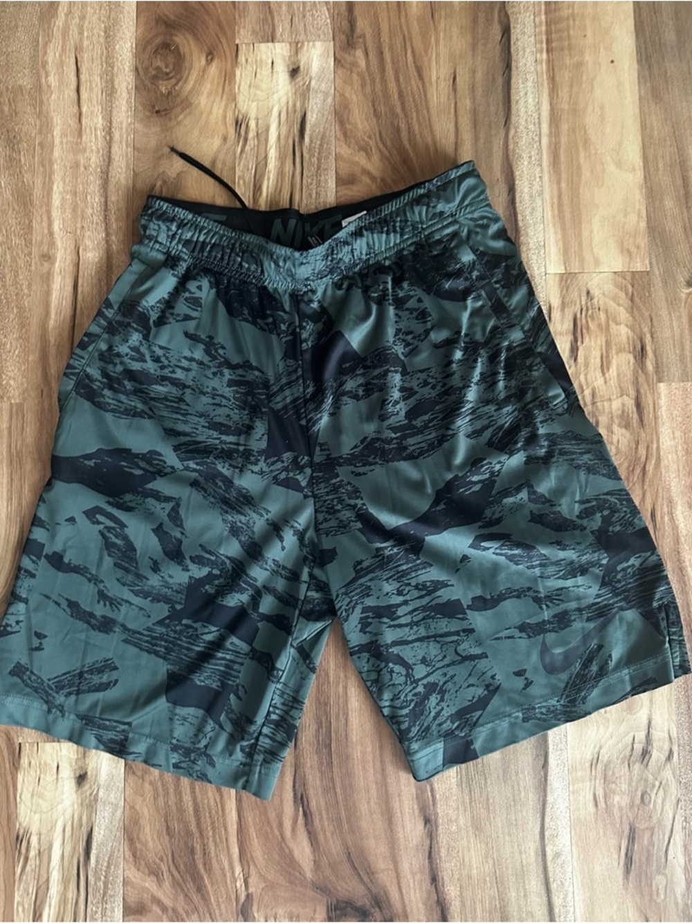 Nike Men's Dark Green Camo Athletic Shorts
